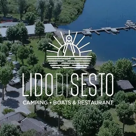 Happy Camp Mobile Homes In Lido Di Sesto Boats&restaurant Campsite Sesto Calende