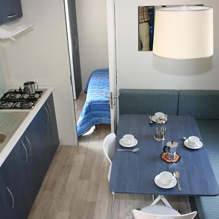 Kamp alanı Happy Camp Mobile Homes In Lido Di Sesto Boats&restaurant Sesto Calende